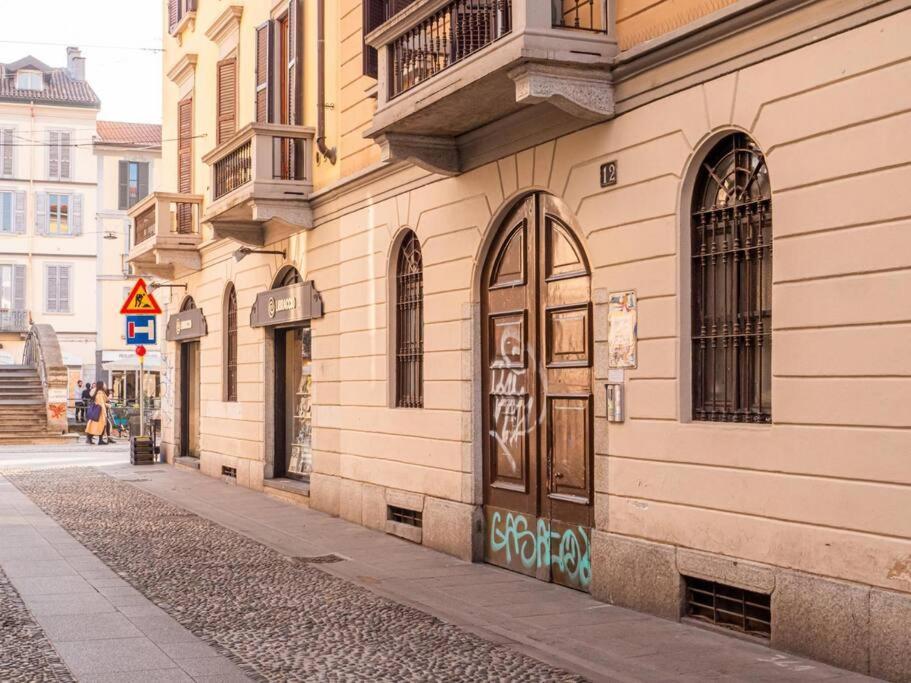 Romantic Flat On Navigli River By Easylife Mediolan Zewnętrze zdjęcie