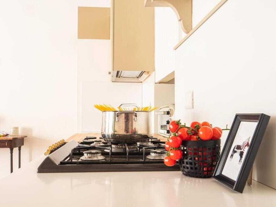 Romantic Flat On Navigli River By Easylife Mediolan Zewnętrze zdjęcie